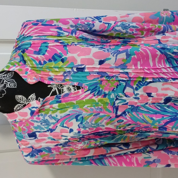 🔴SOLD🔴🦒VERY HTF Lilly Pulitzer🦒 - Sarasota Tunic Top - Picture 4 of 13